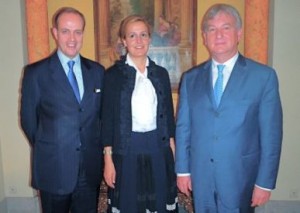 Le comte et la comtesse de Paris accompagné de l'ambassadeur de France au Liban