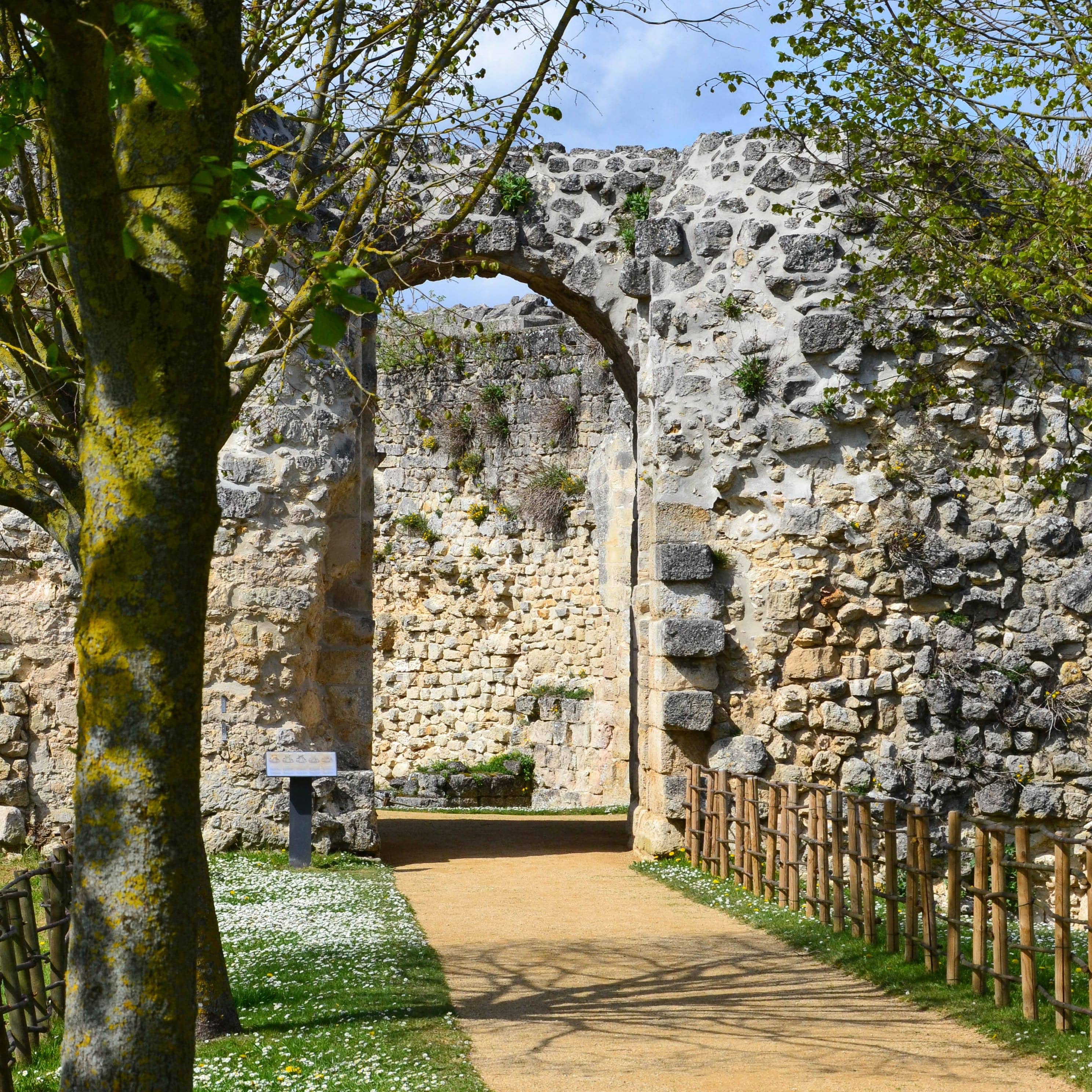 Porte d’entrée, château de Coucy