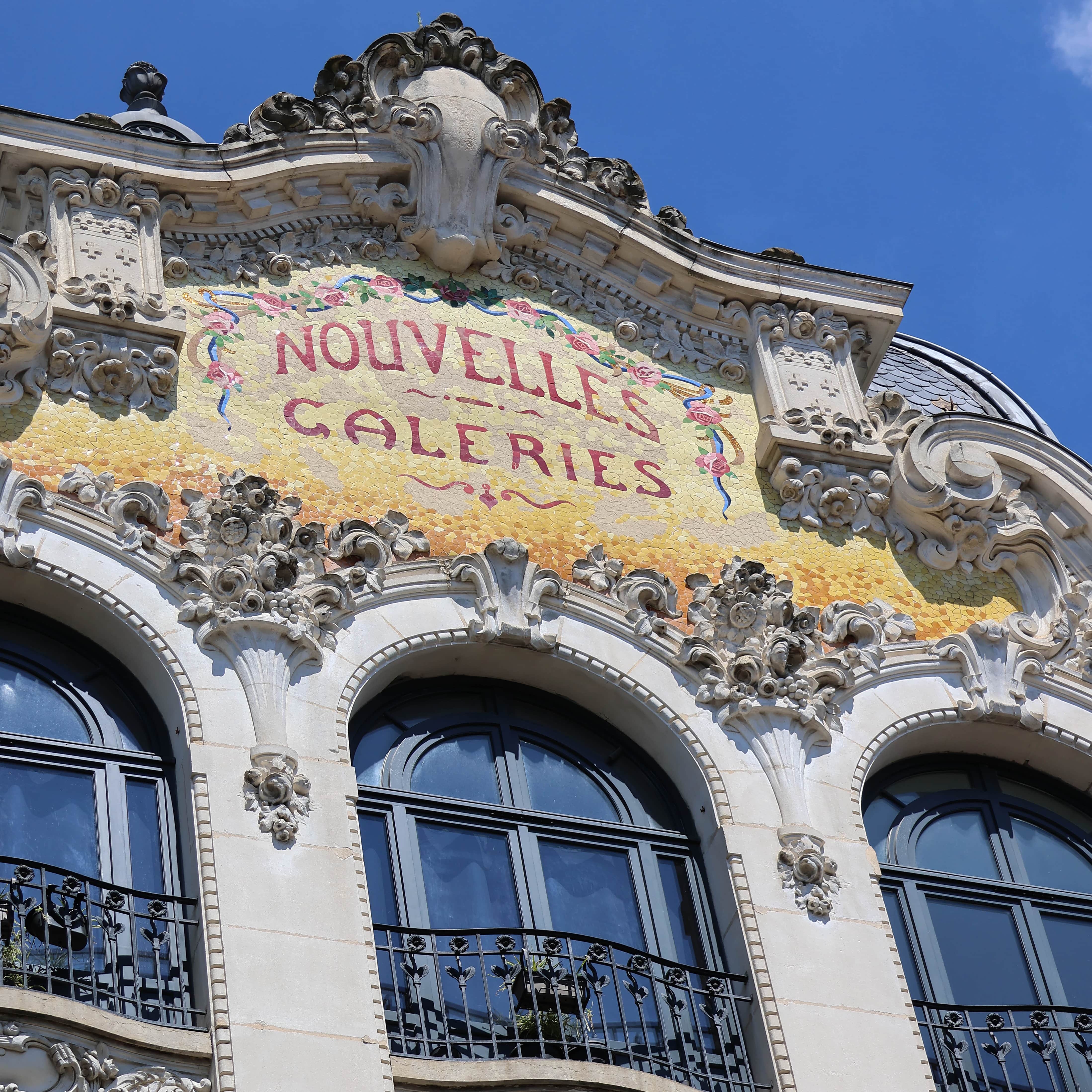 Façade des Nouvelles Galeries, Moulins