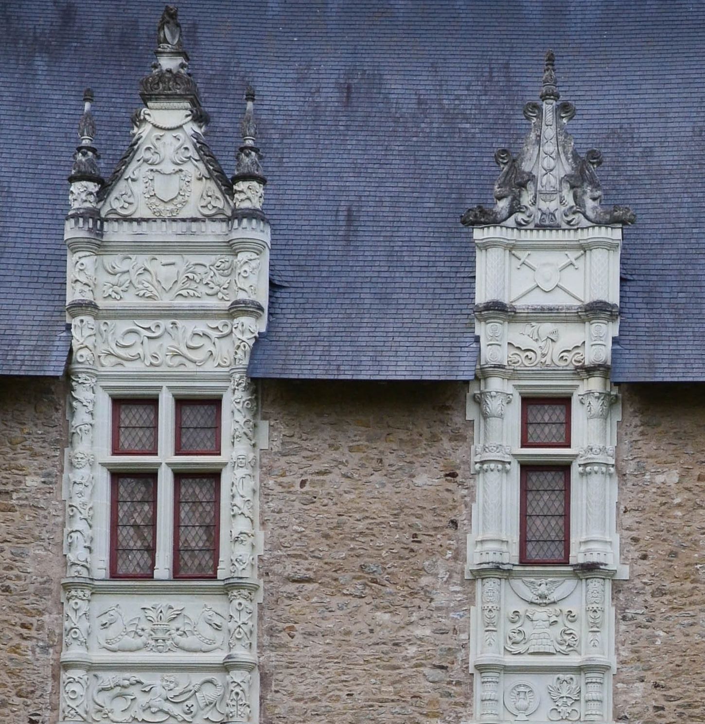 Fenêtres du château de Laval