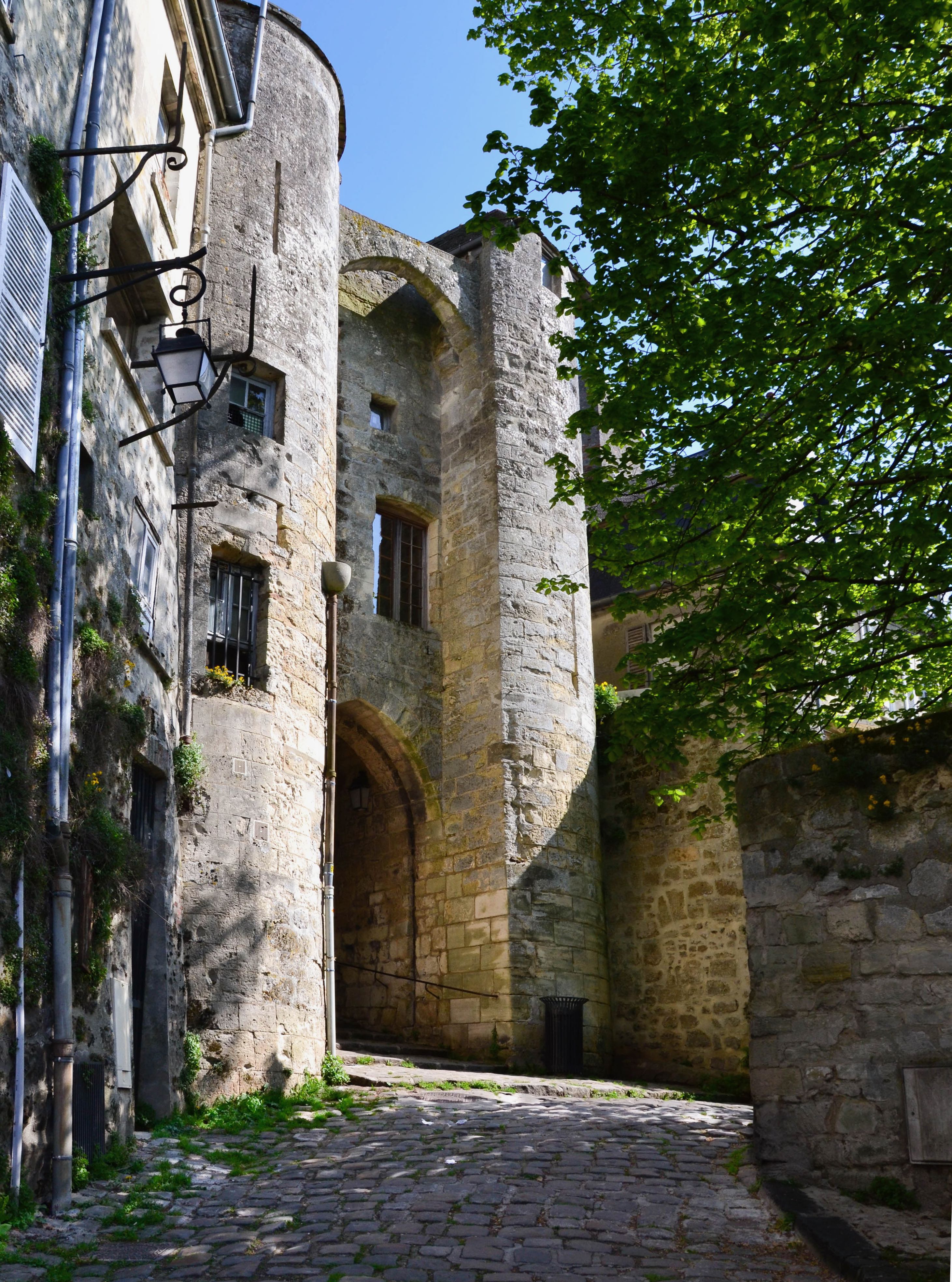 Porte des Chenizelles, Laon