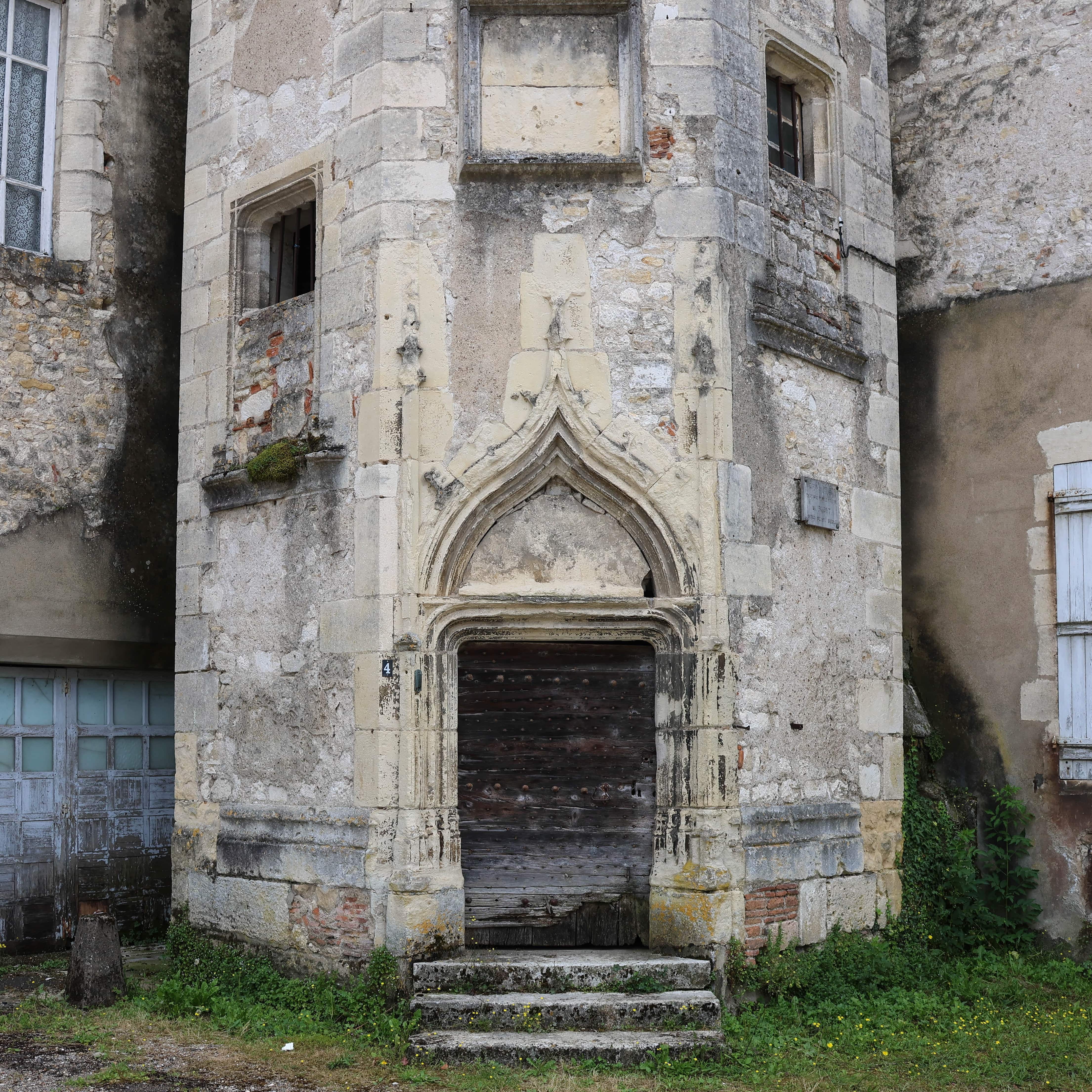 Cour du château, La Charité-sur-Loire