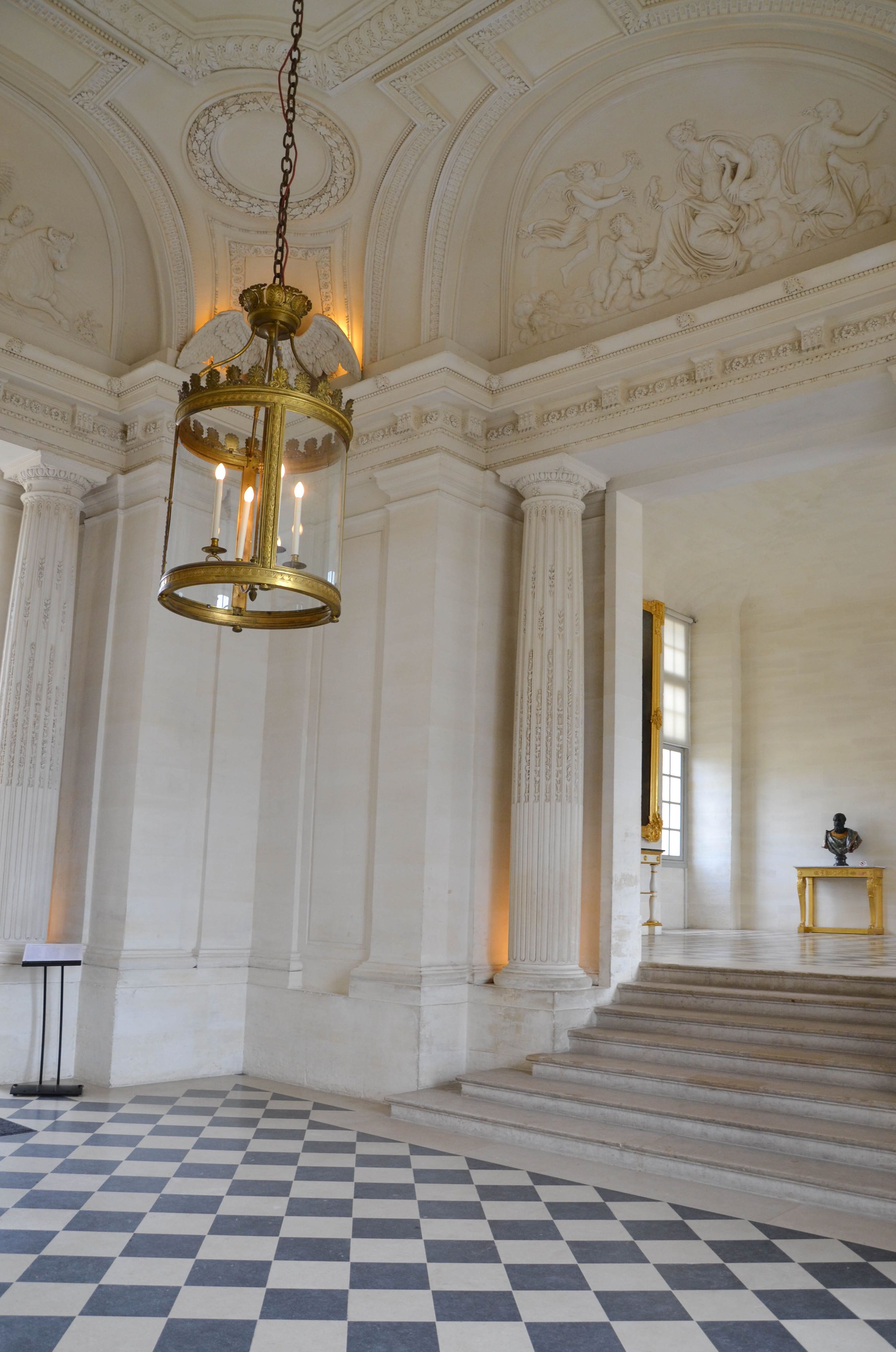 Vestibule, Château de Maisons