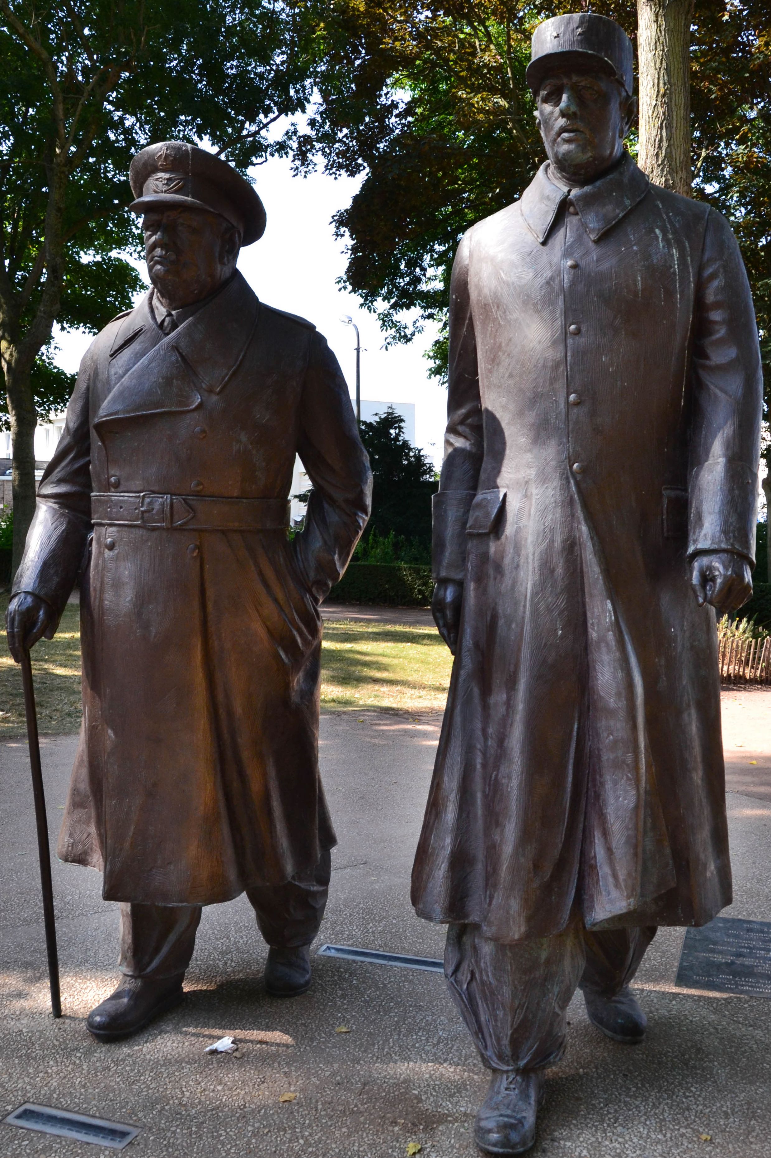 Statue De Gaulle-Churchill, Calais