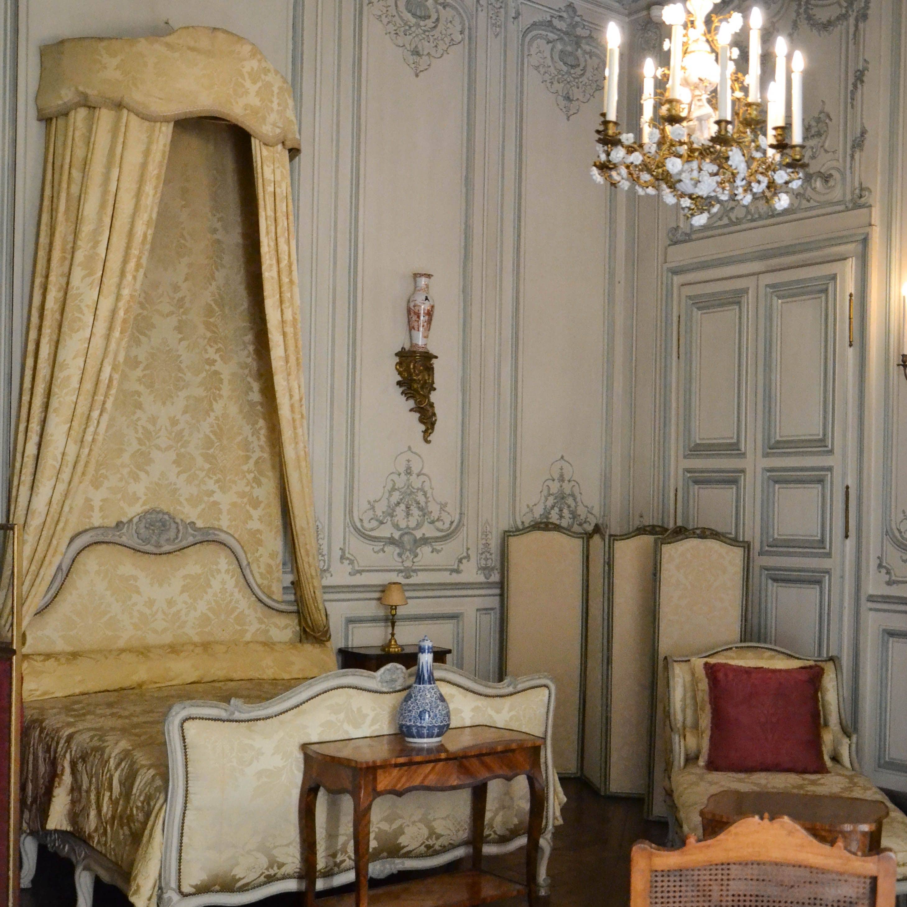 Chambre jaune, château de Champs-sur-Marne