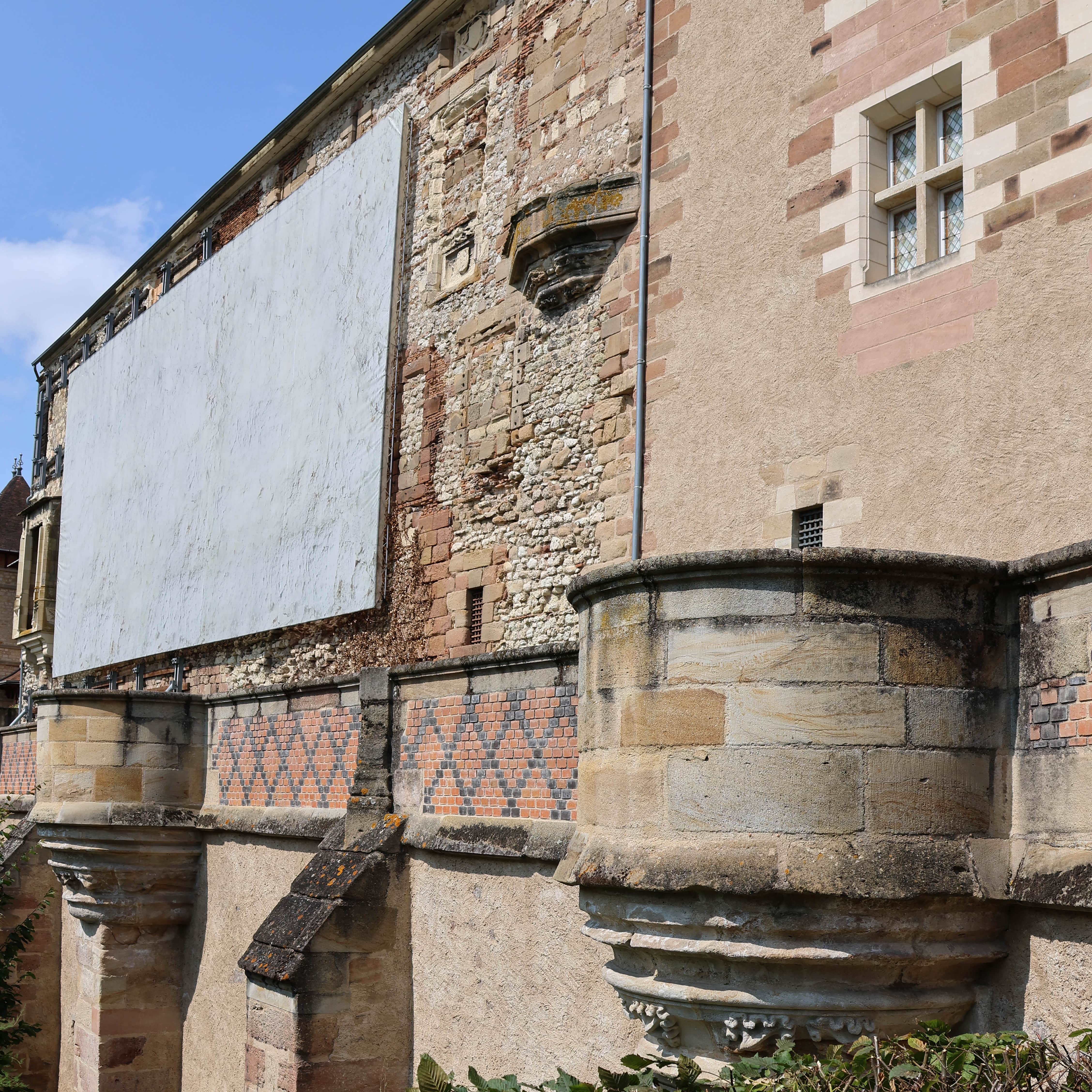 Vestige du logis du château ducal, Moulins