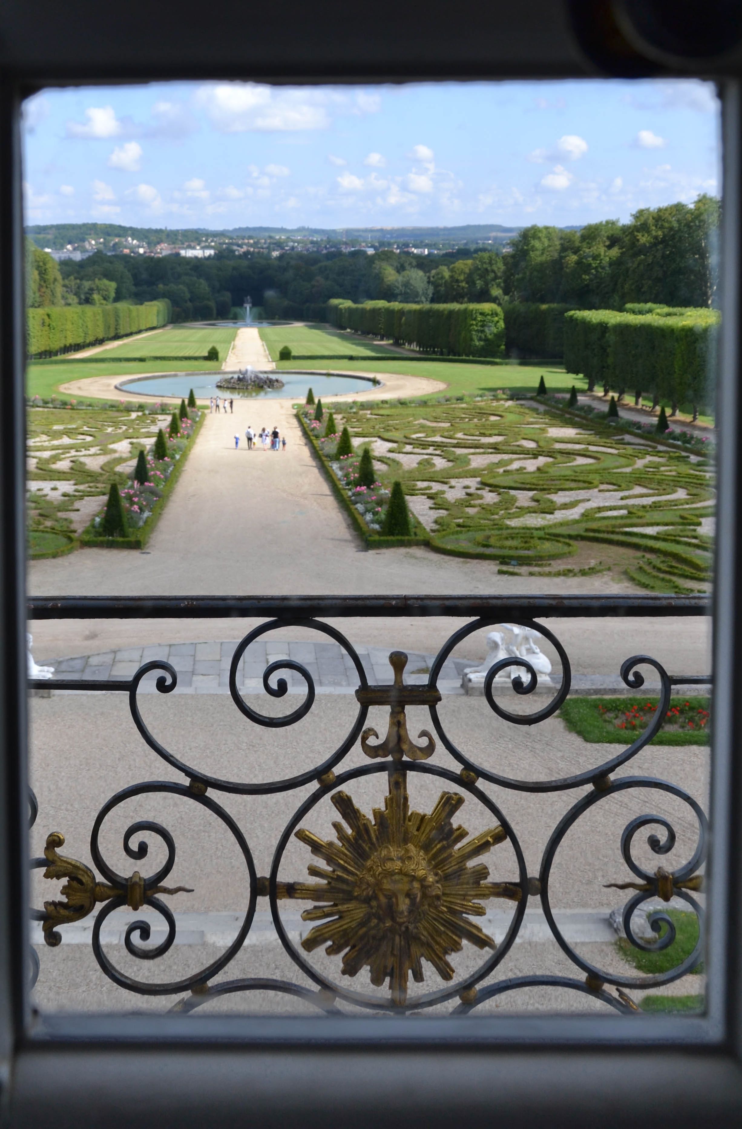 Vue du jardin, château de Champs-sur-Marne