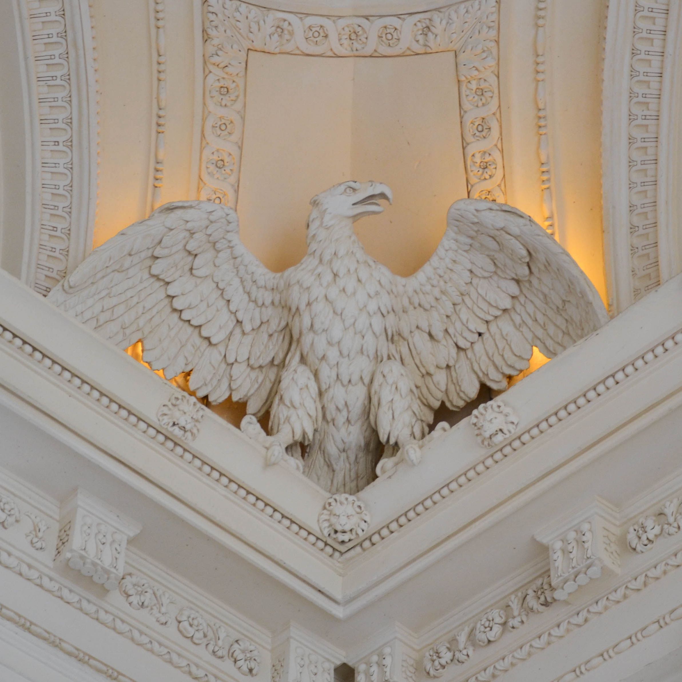 Aigle du Vestibule, Château de Maisons