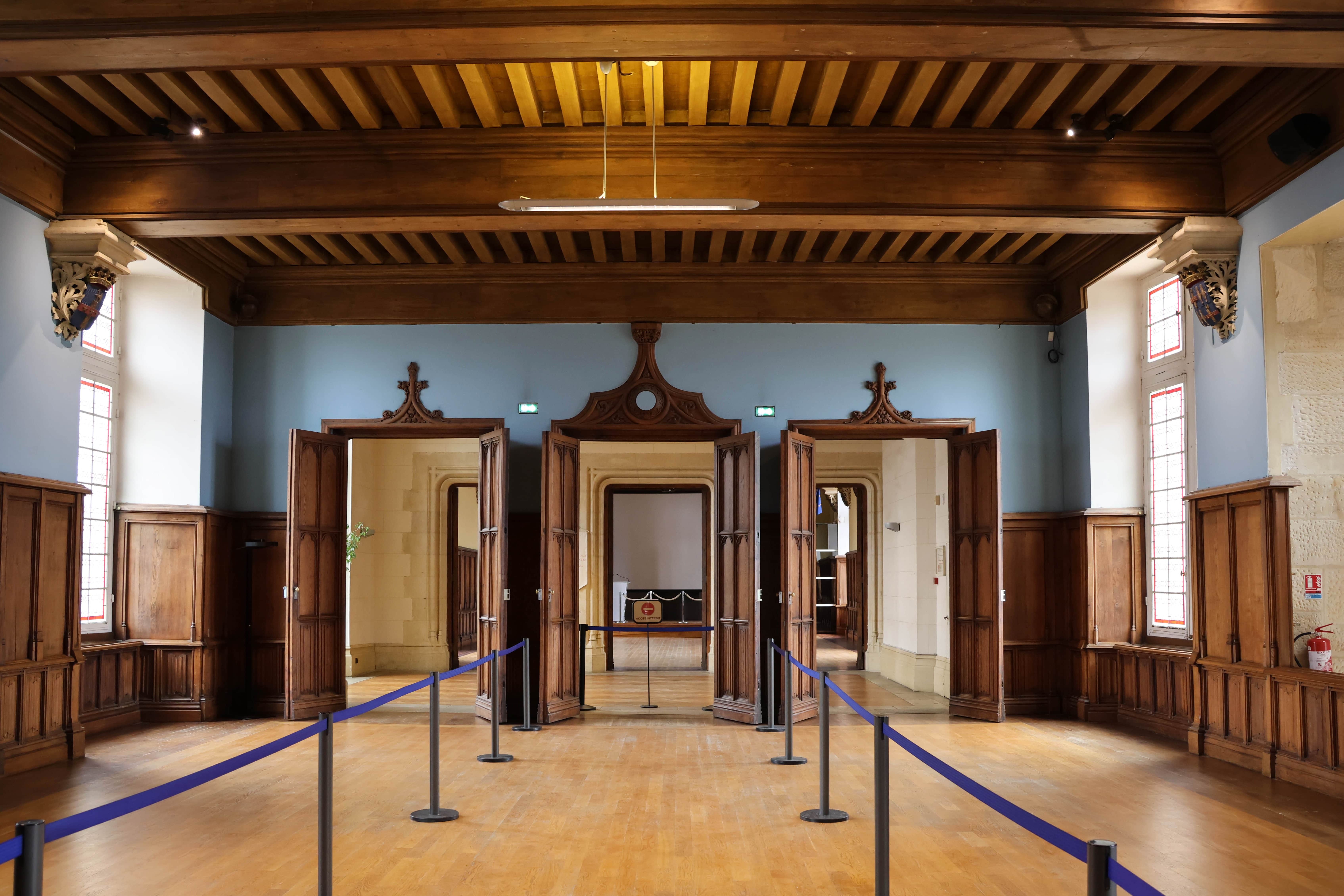 Salle intérieure, Palais Ducal, Nevers