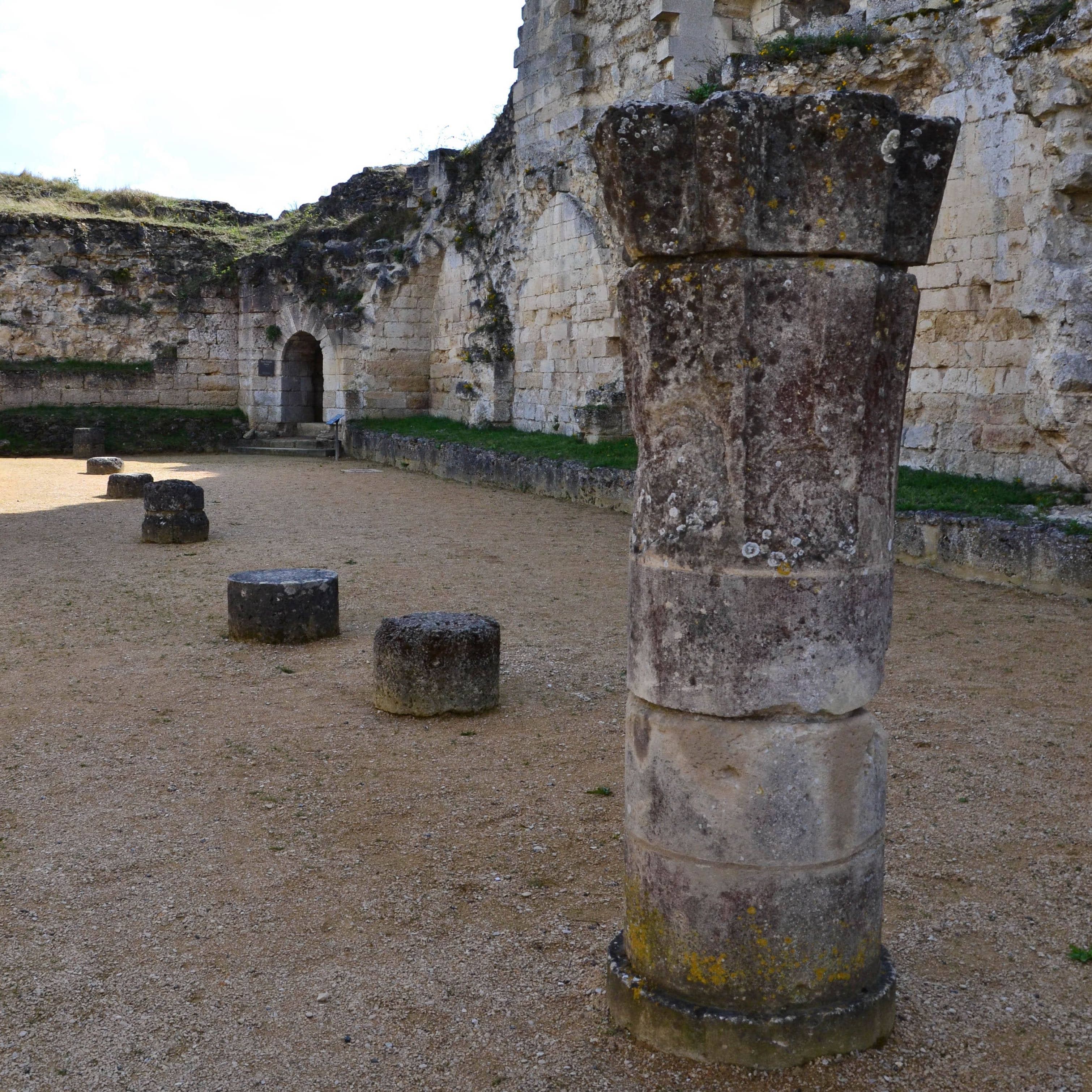 Grand cellier, château de Coucy