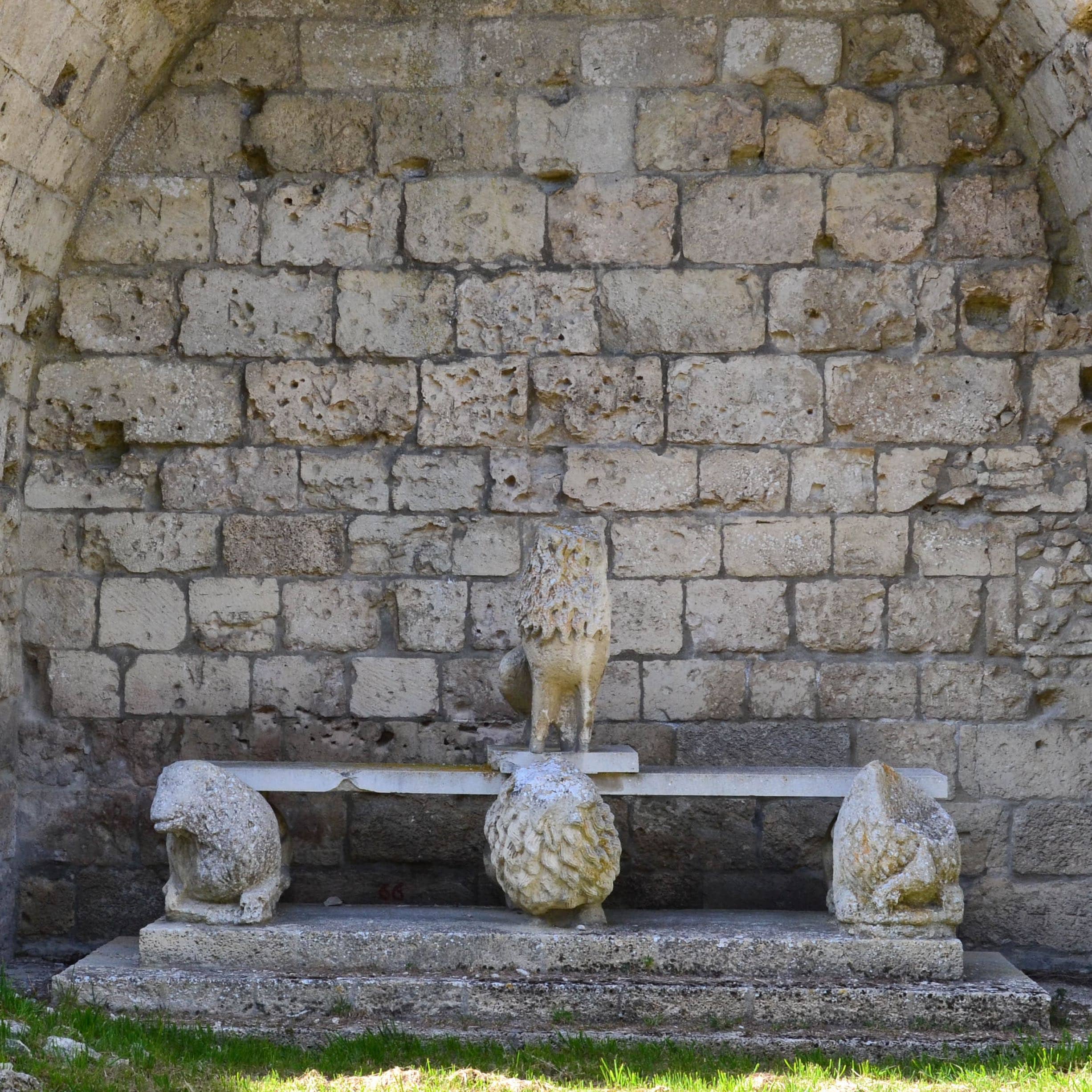 Statuaire, château de Coucy