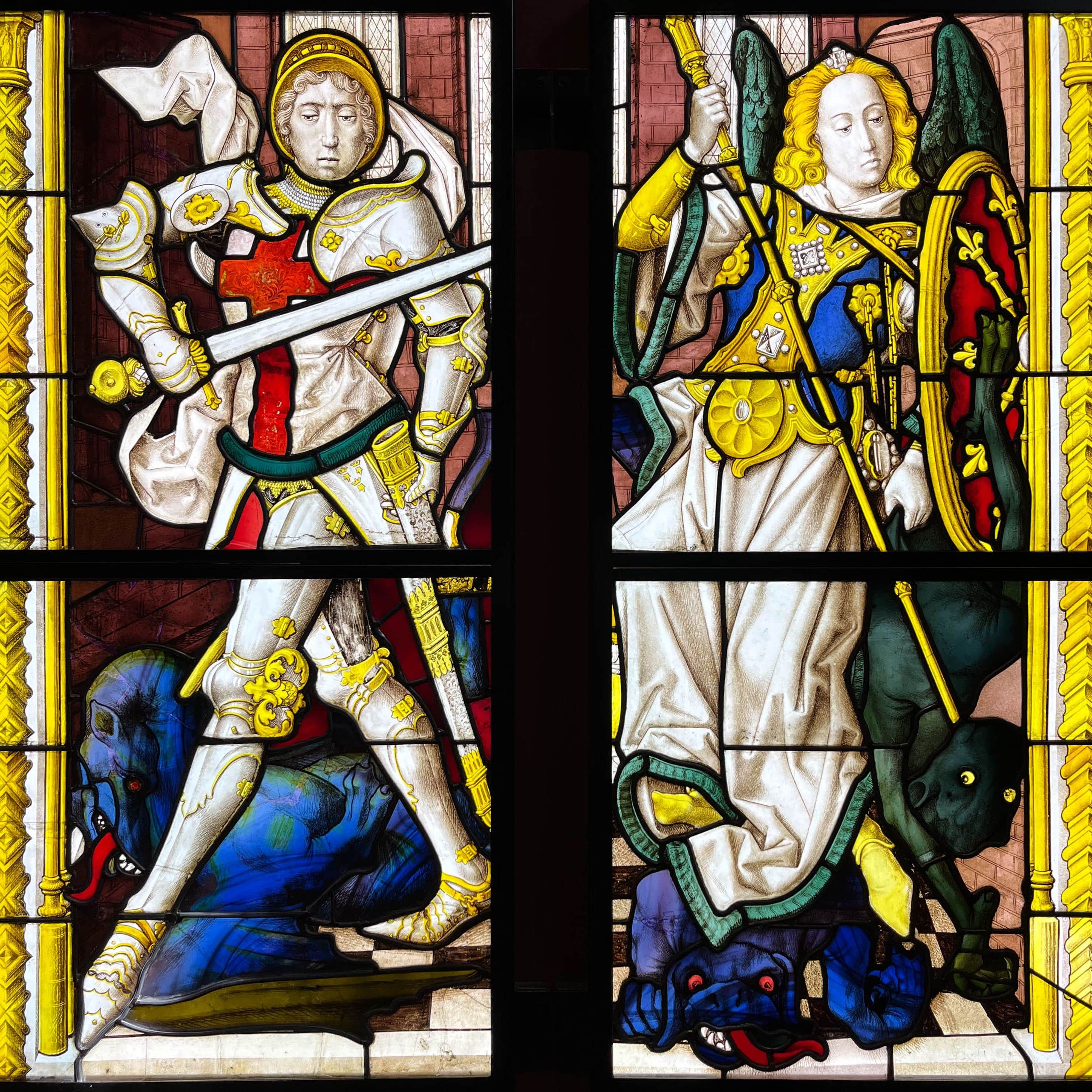 Vitrail avec Saint-Georges, le dragon et Saint-Michel (vers 1500), Musée Gruuthuse, Bruges