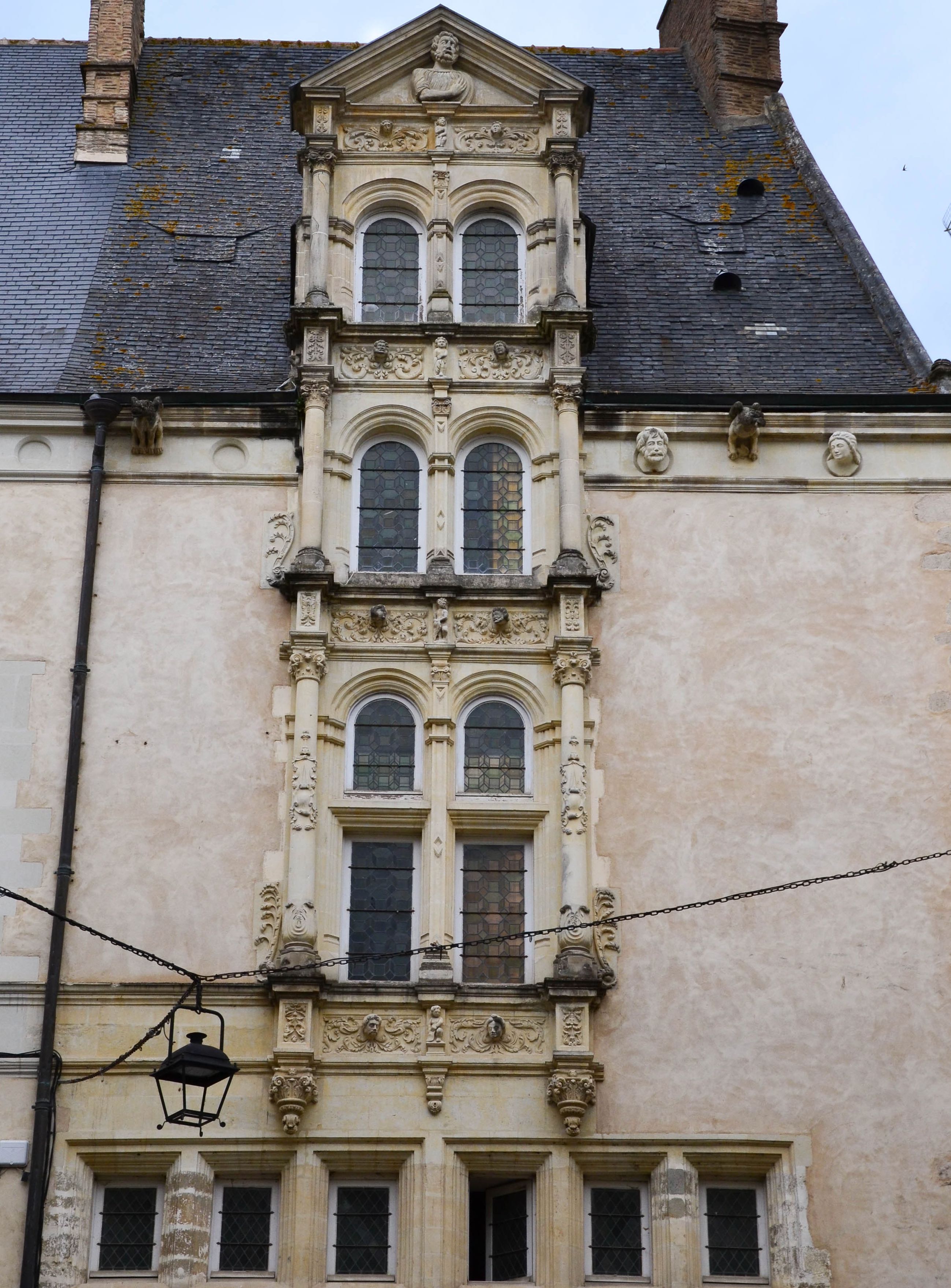 Maison du grand veneur, Laval