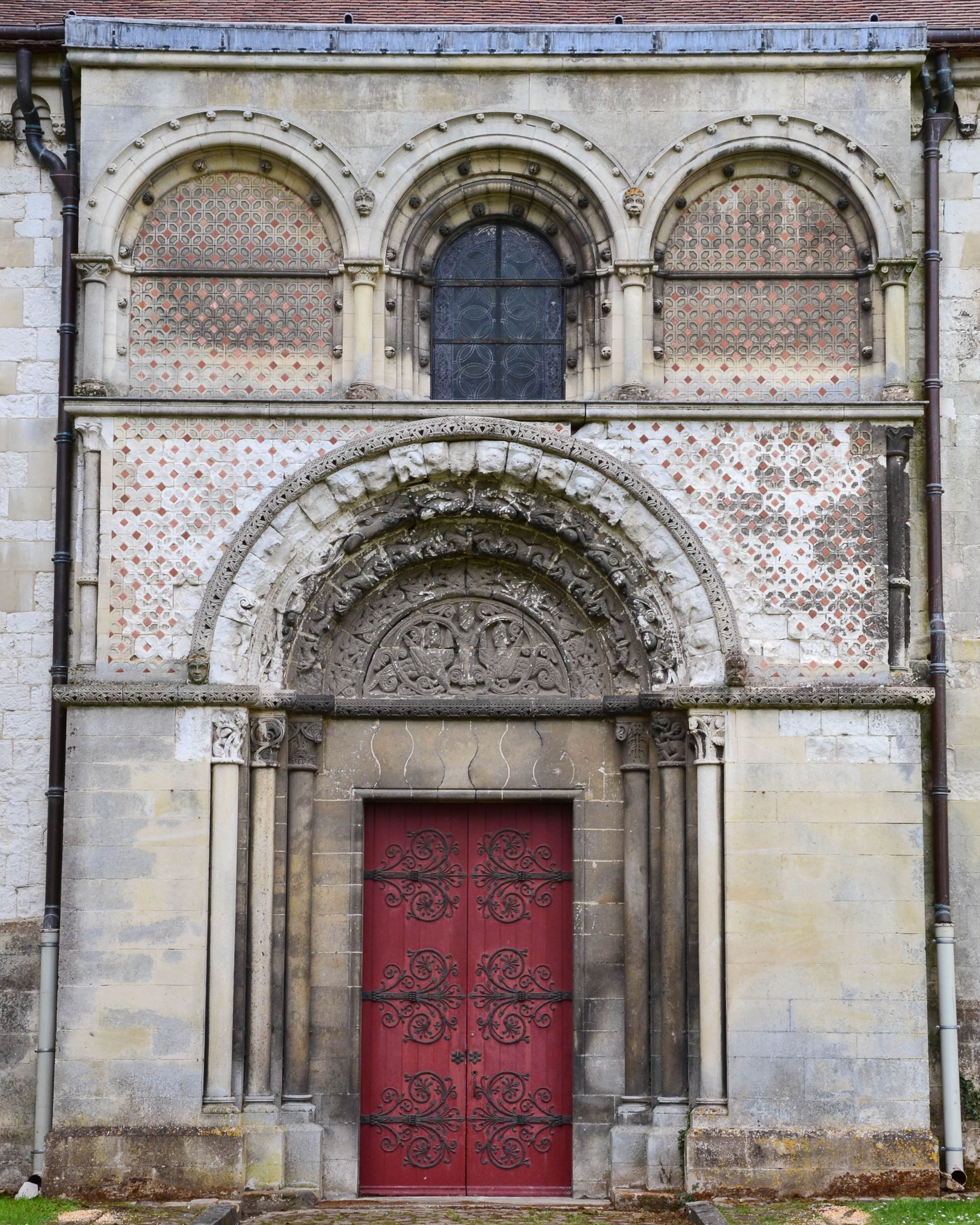 Portail roman, Église Saint-Étienne, Beauvais