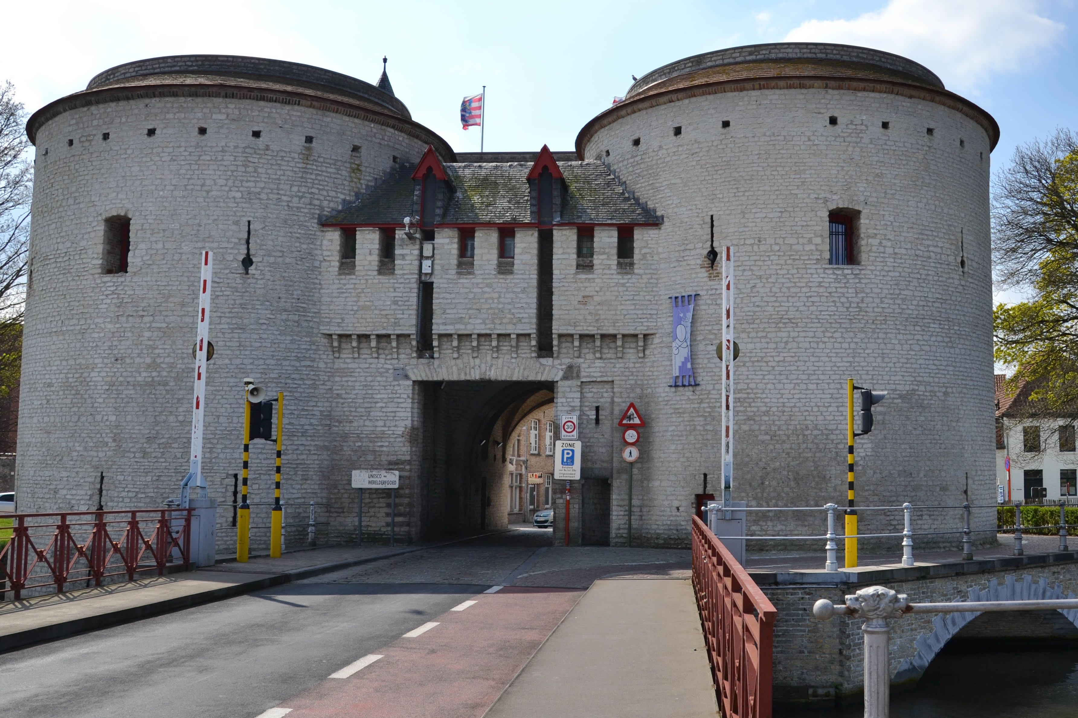 Kruispoort (1297), Bruges