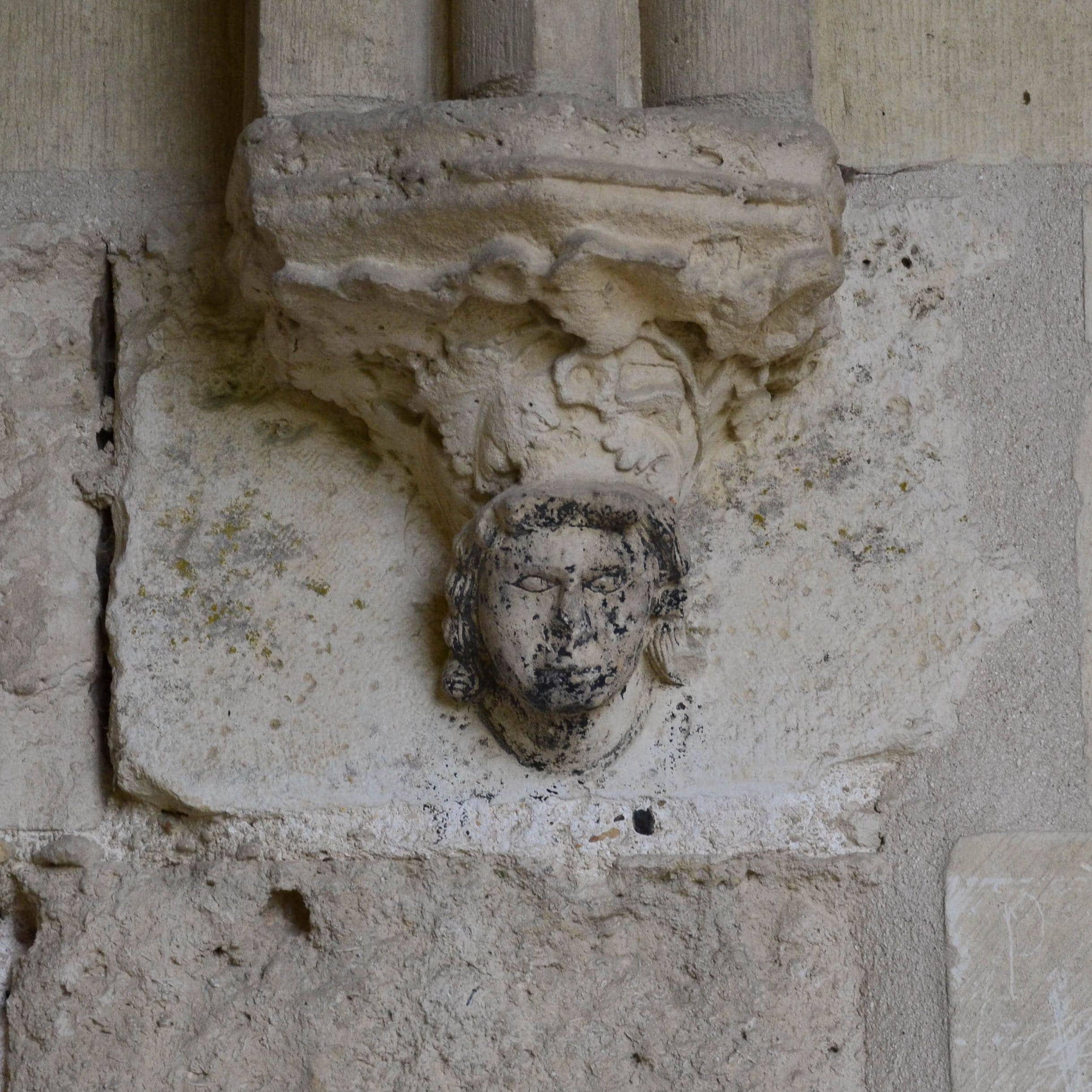 Grand cloître, abbaye Saint-Jean-des-Vignes, Soissons