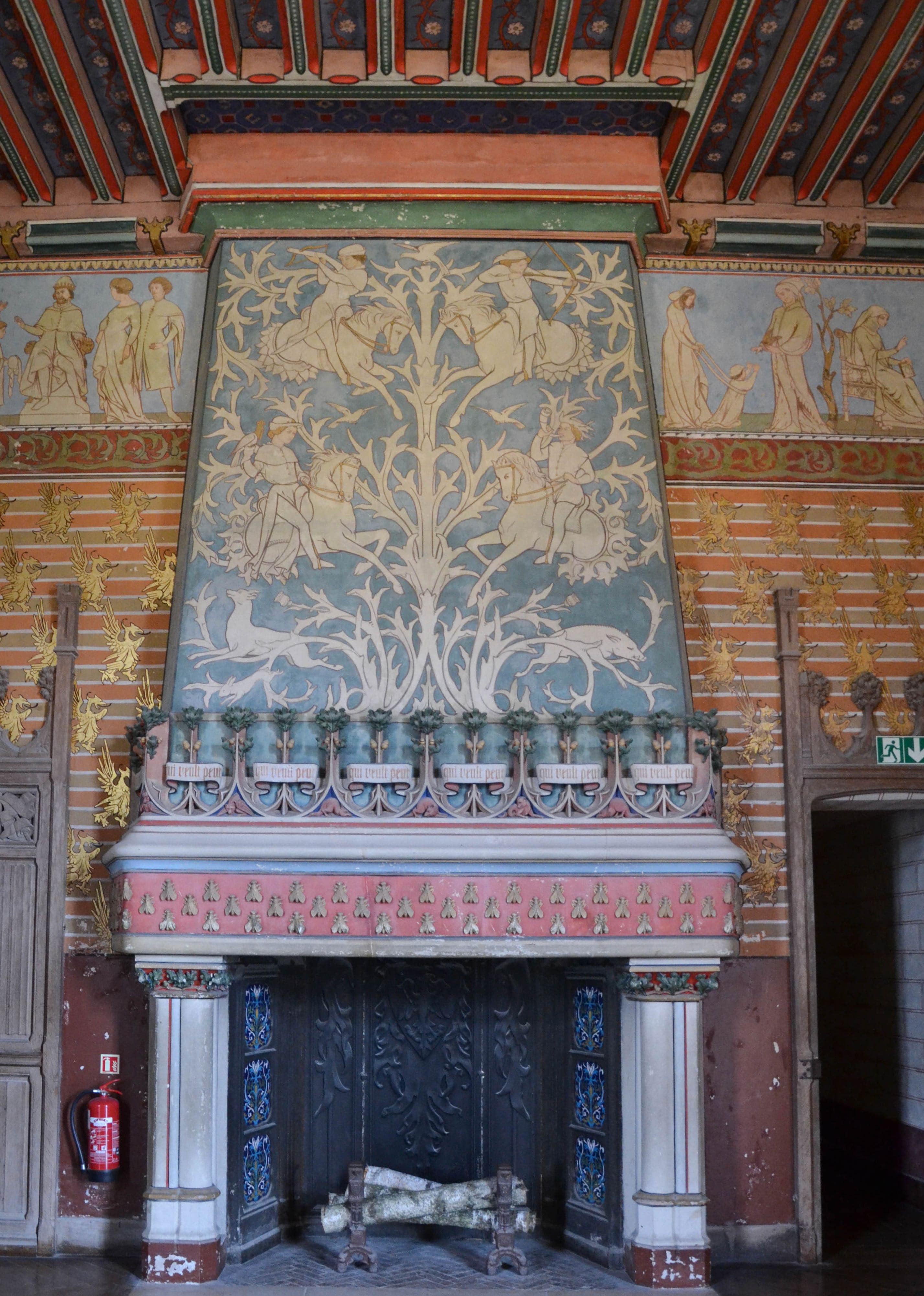 Cheminée, chambre du seigneur, château de Pierrefonds