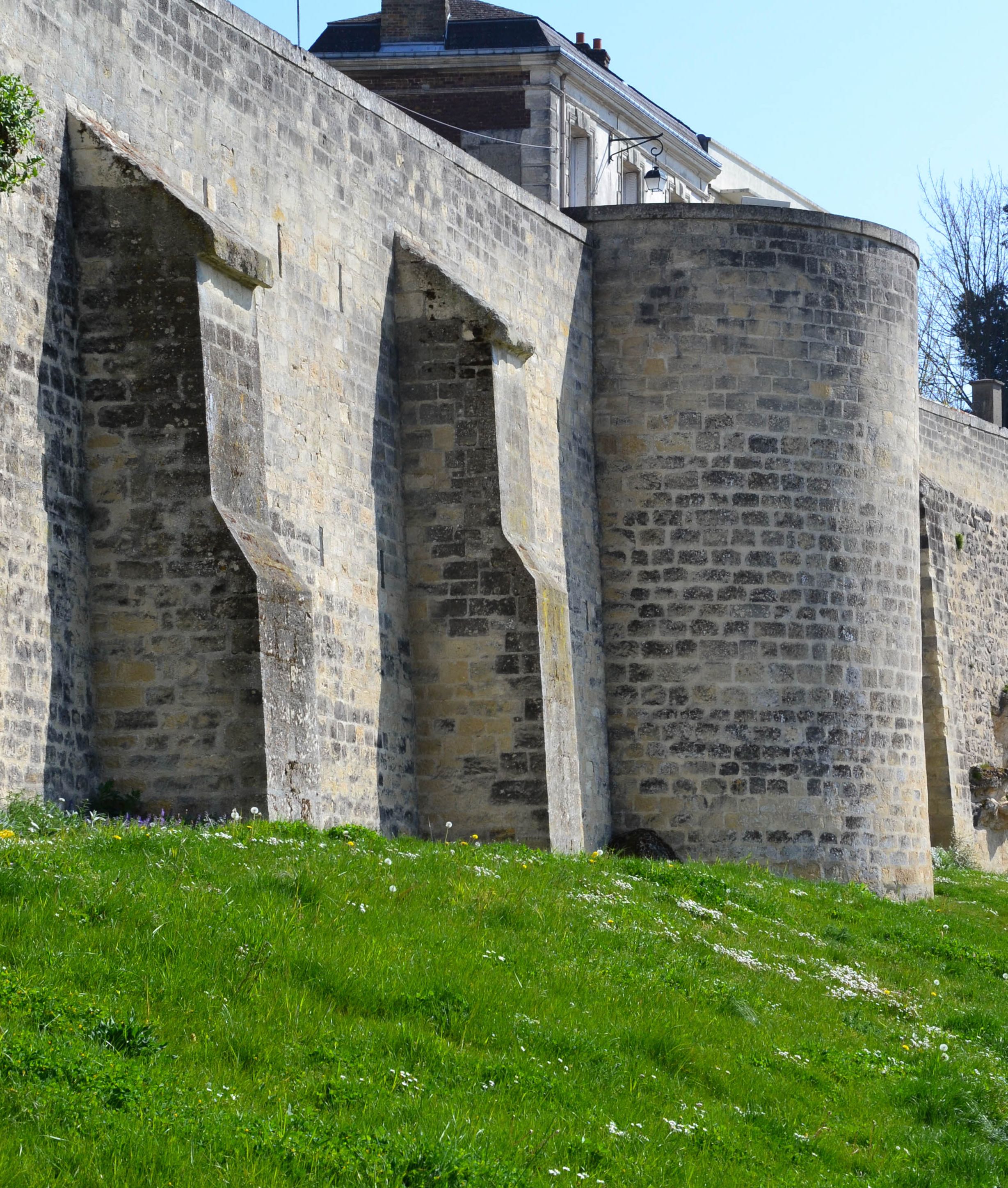 Remparts, Laon